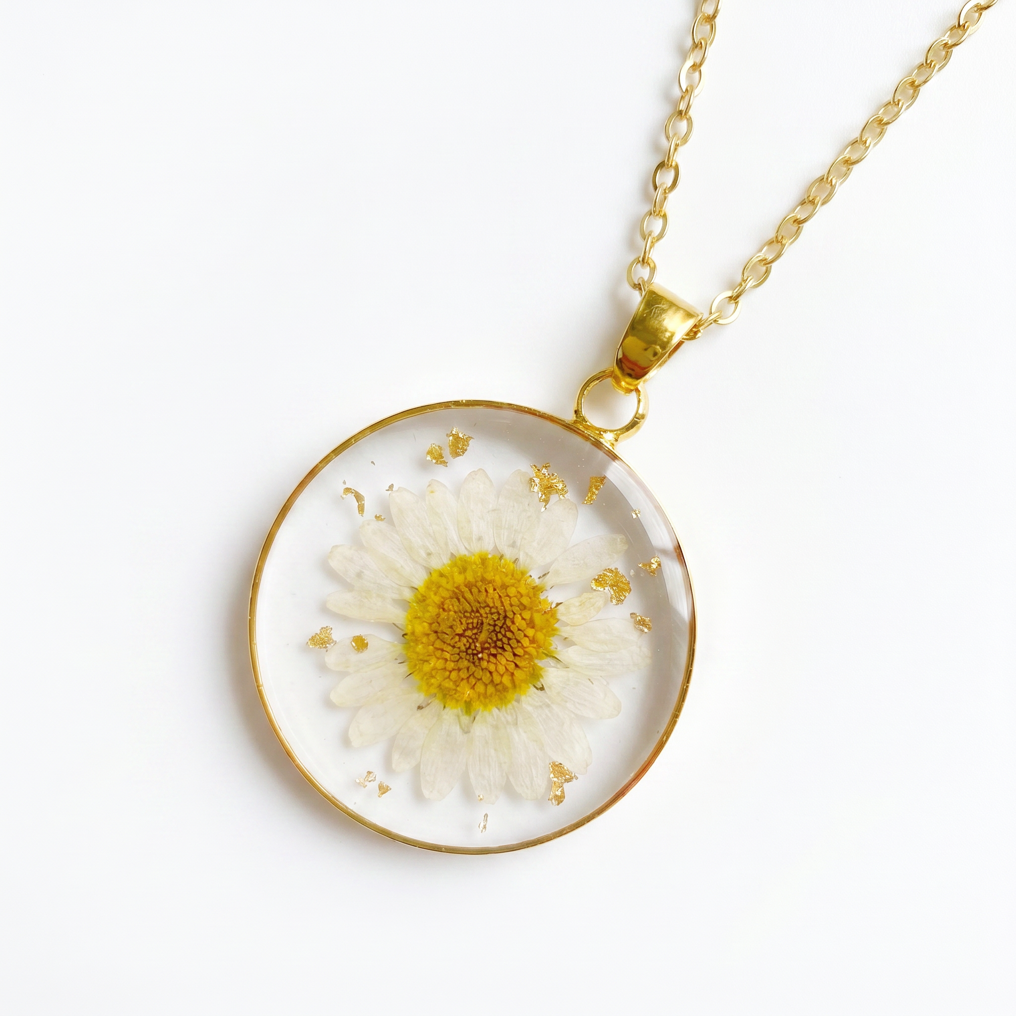 Ethereal Dried Flower Necklace | DESCRIPTION |